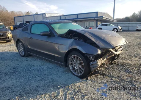 2014 Ford Mustang z USA, uszkodzony, nr VIN 1ZVBP8AMXE5211766